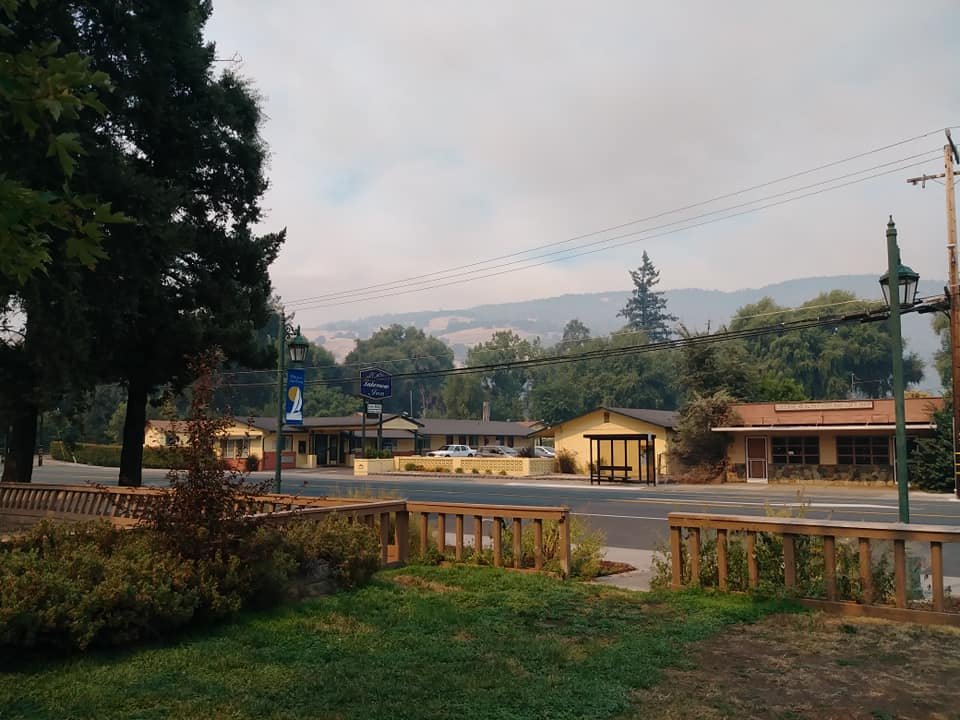 Lake View Inn-官方