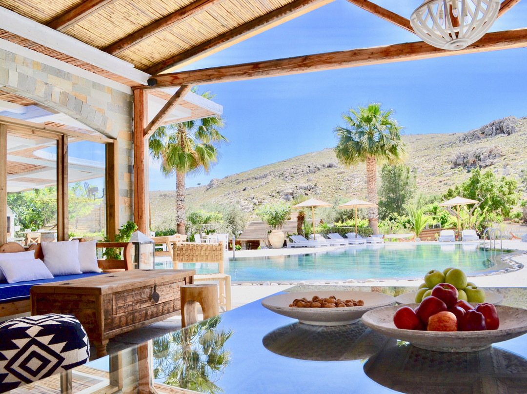 Caesars Gardens Hotel & Spa主图