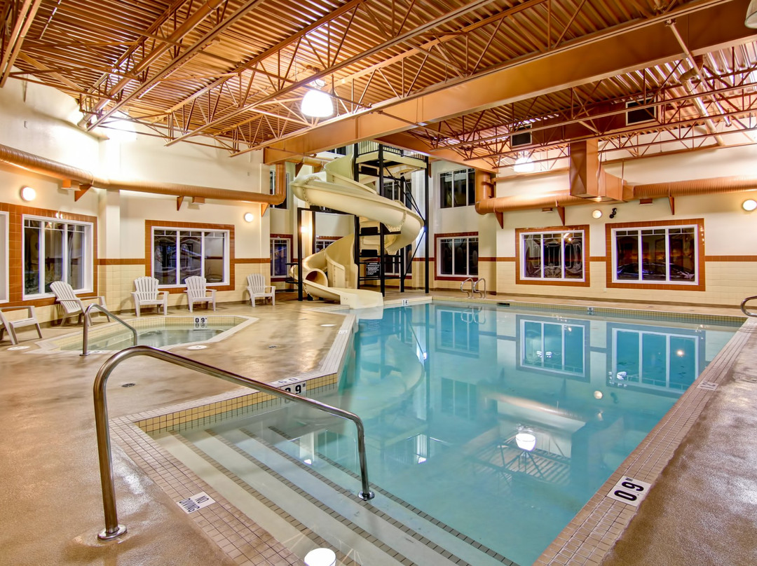 Ramada by Wyndham Ponoka主图