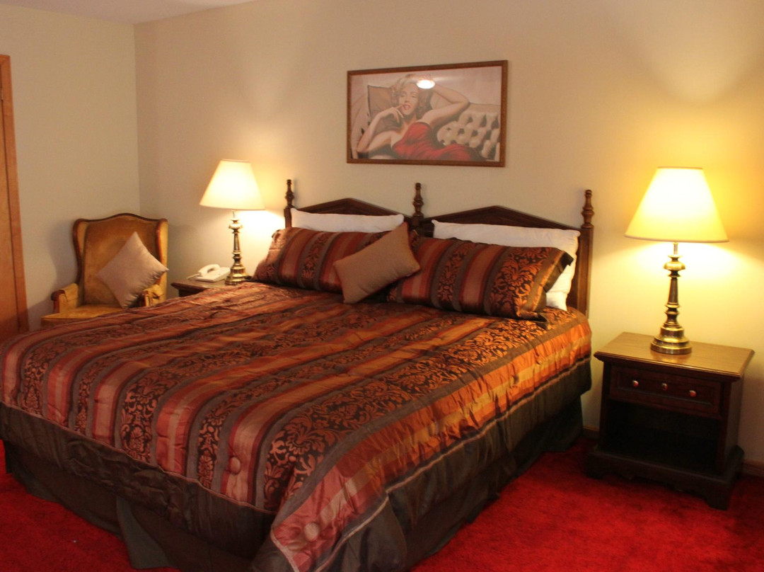 Iron Road Inn & Lodge主图