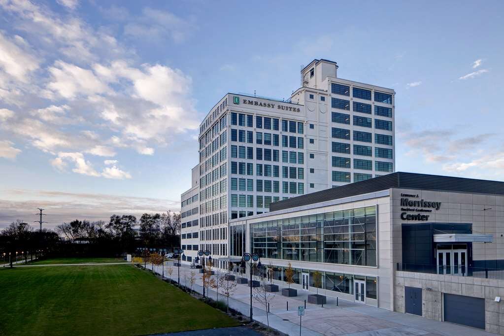 Embassy Suites Rockford Riverfront-官方