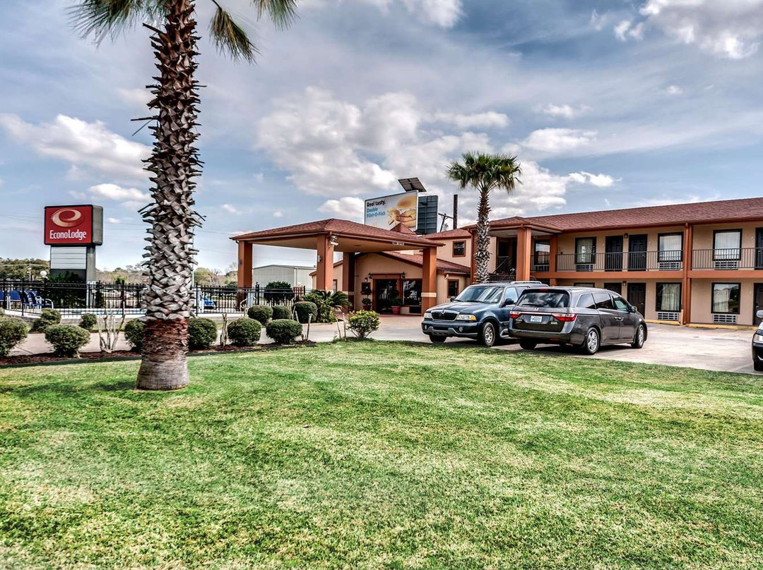 Econo Lodge Lake Charles University Area