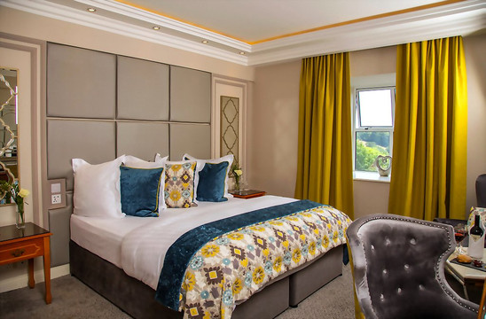 Cork's Vienna Woods Hotel & Villas