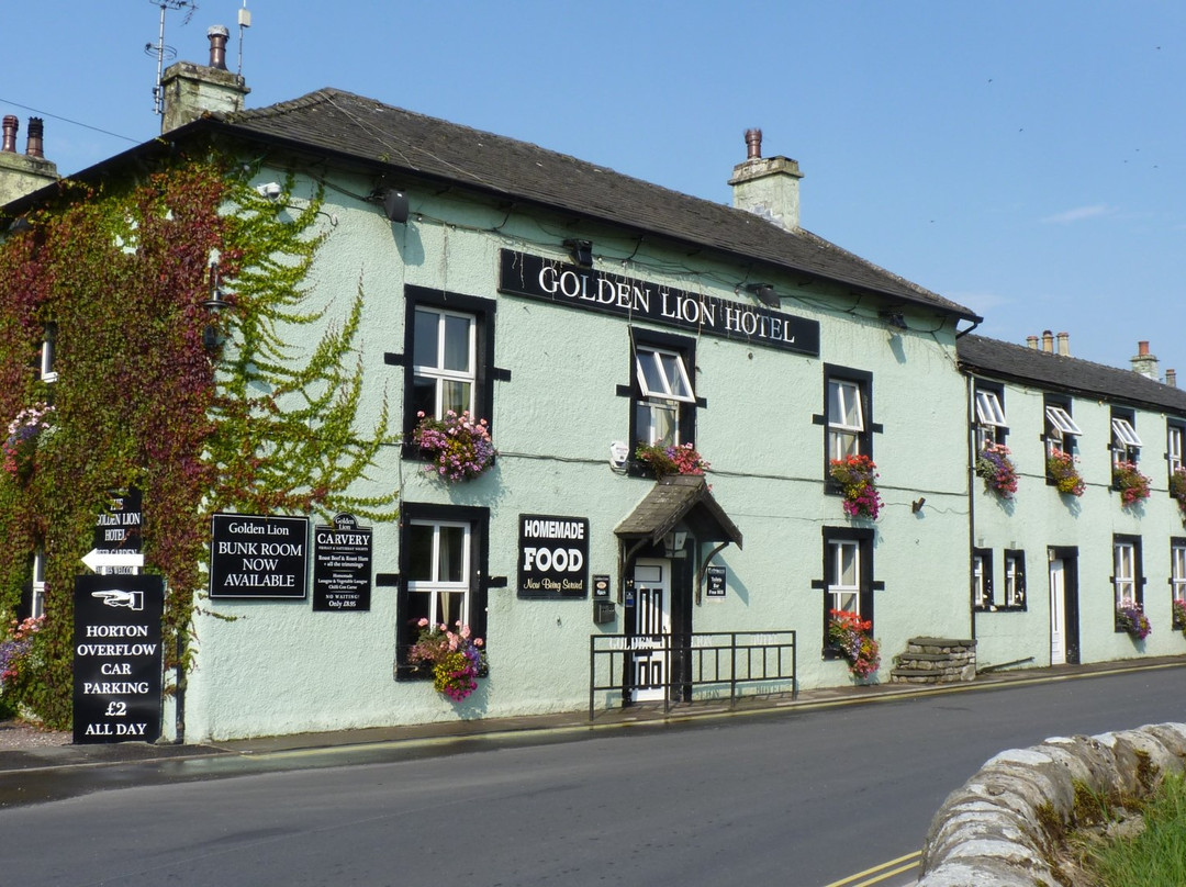 The Golden Lion, Horton