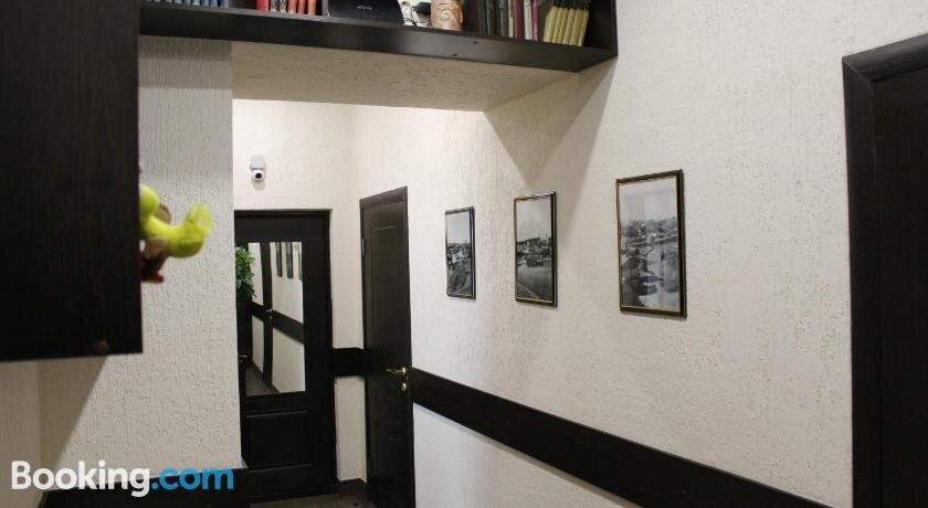 Postoyalyy Dvor U Dorogi