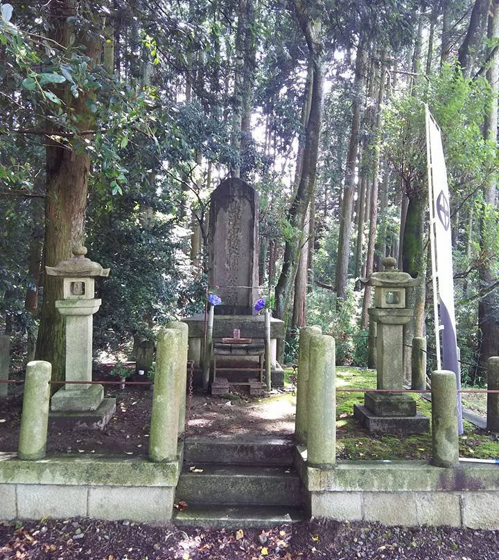 Shimazu Zuka (Toyohisa Shimazu Tomb)景点图片