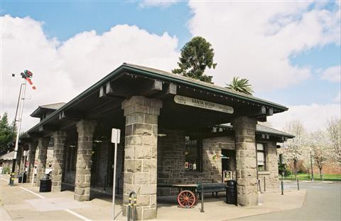 California Welcome Center - Santa Rosa景点图片