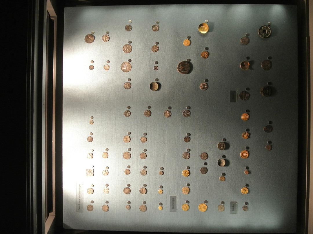 Royal Coin Cabinet景点图片