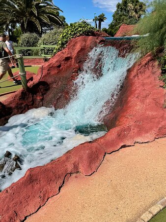 Tropical Golf-Saint-Cyprien-Plage必去景点