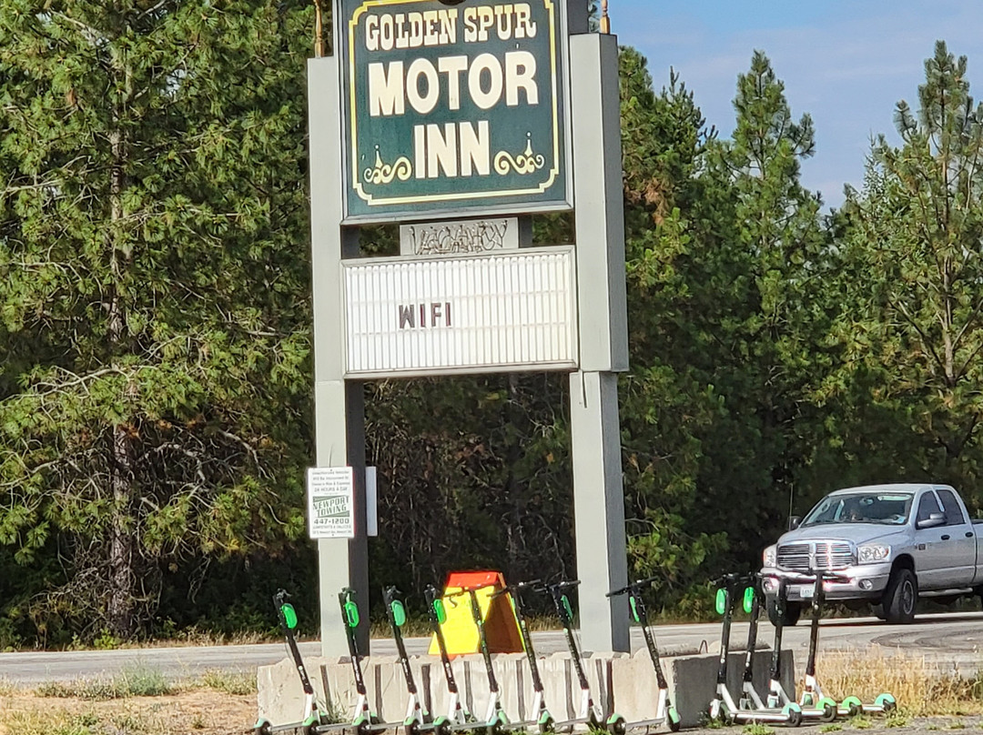 Golden Spur Motor Inn