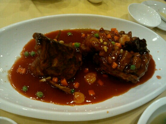 QiLin Gong Restaurant