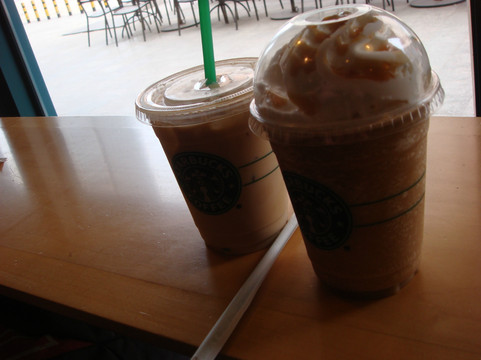 星巴克(爱美高店)主图