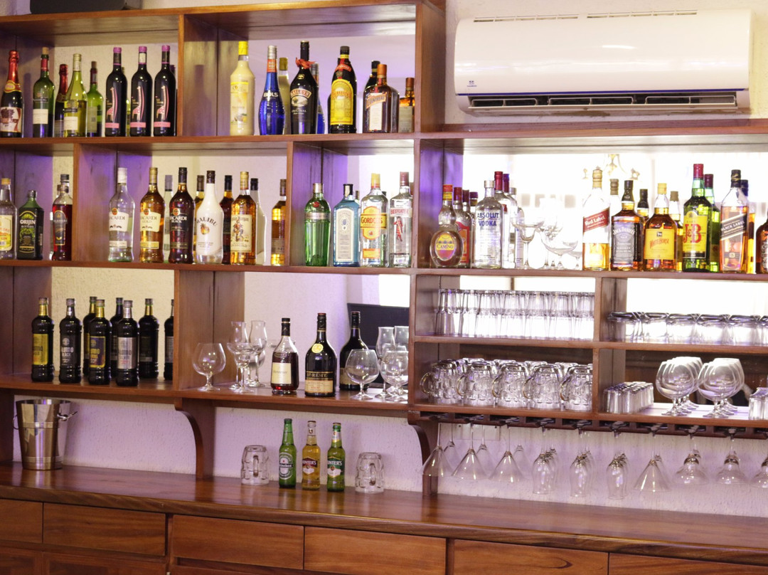 Coconut Grove Sakumono Hotel