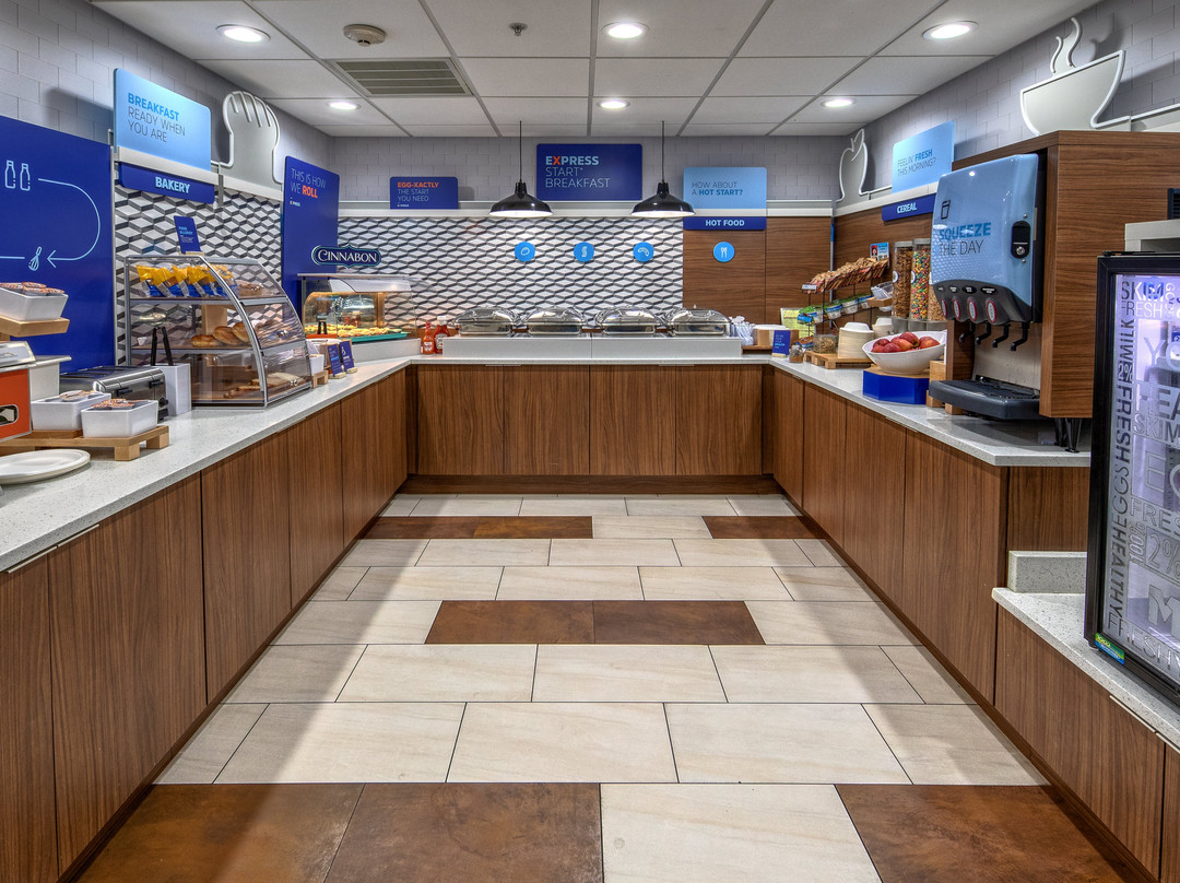 Holiday Inn Express & Suites Crossville by IHG主图