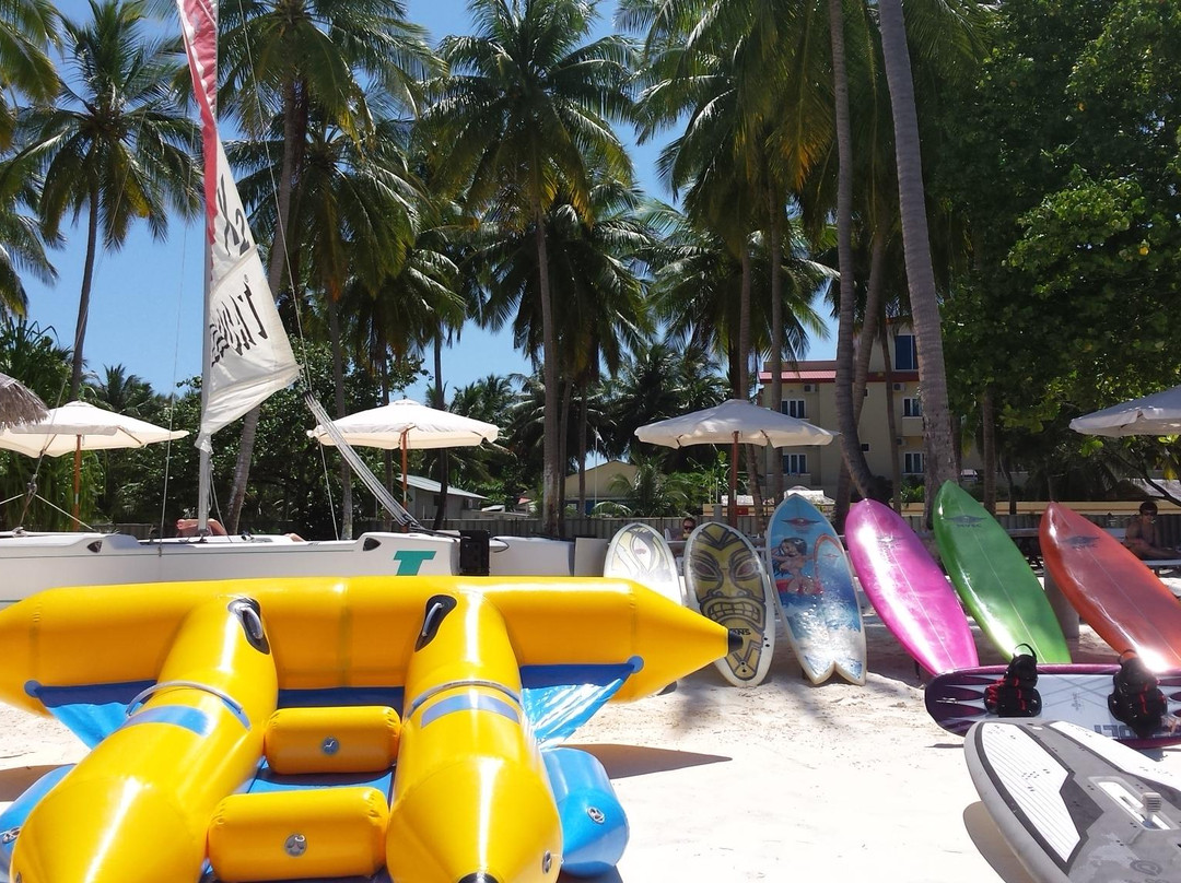 Maldivian surf club