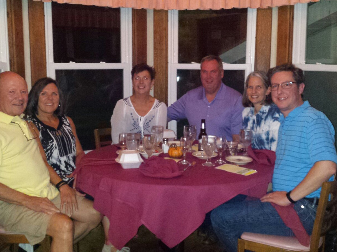 Auburn餐馆和美食-Arbor Manor Steakhouse & Lounge