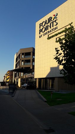 Four Points by Sheraton Prishtina City-浴室