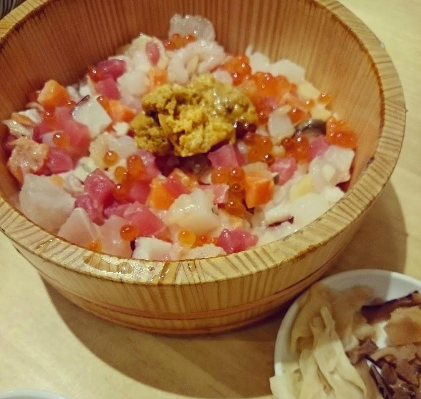 築地虎杖 うに虎 中通り店