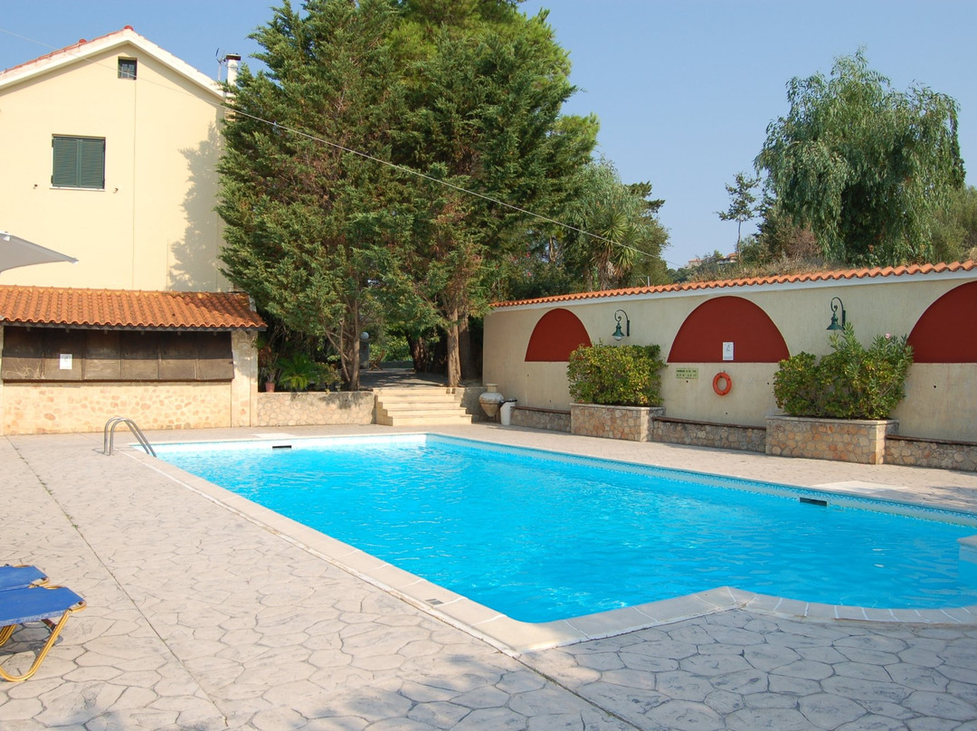 Irena Studios & Apartments