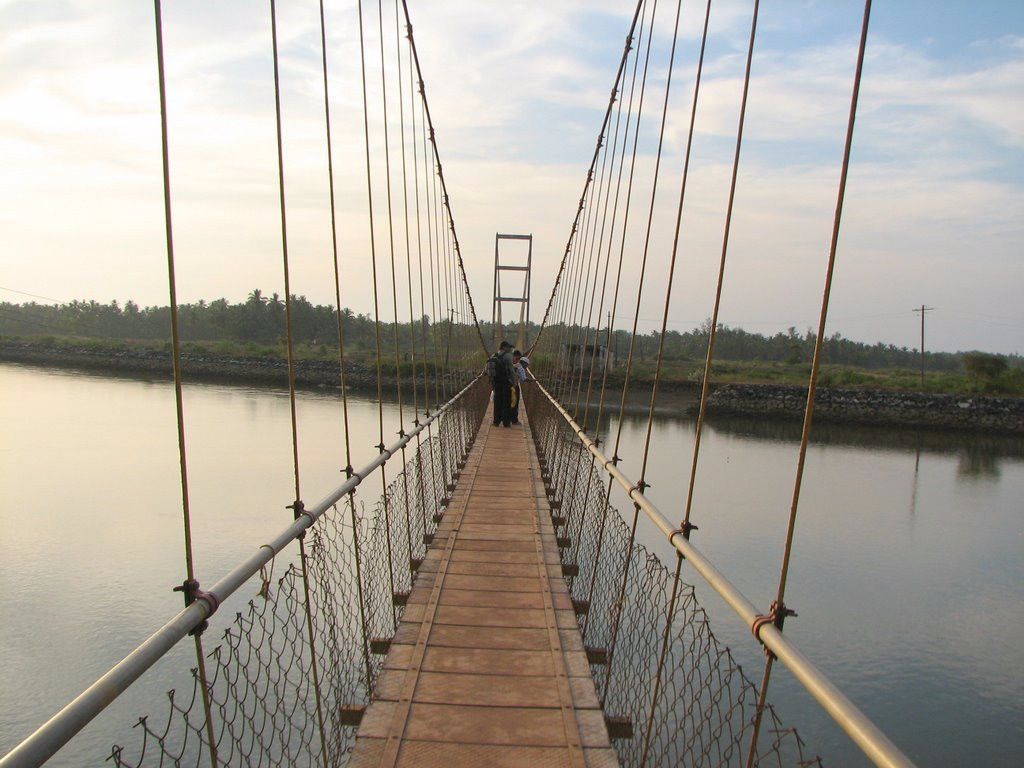 Hanging Bridge景点图片