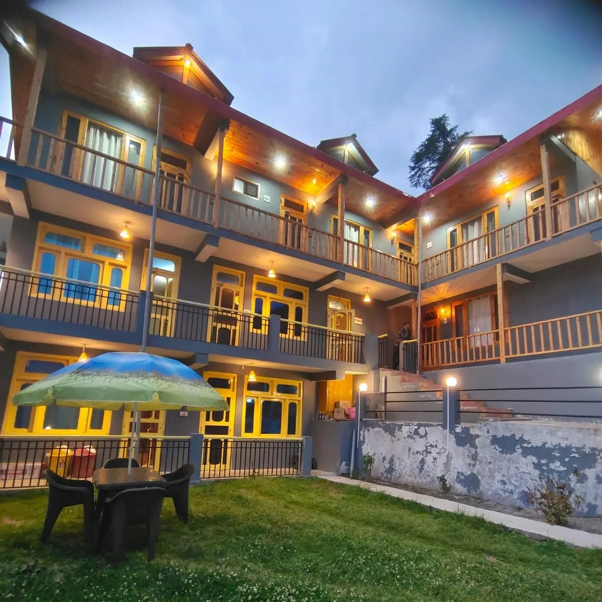 Swargarohini - A Serene Homestay, Tirthan Valley-浴室