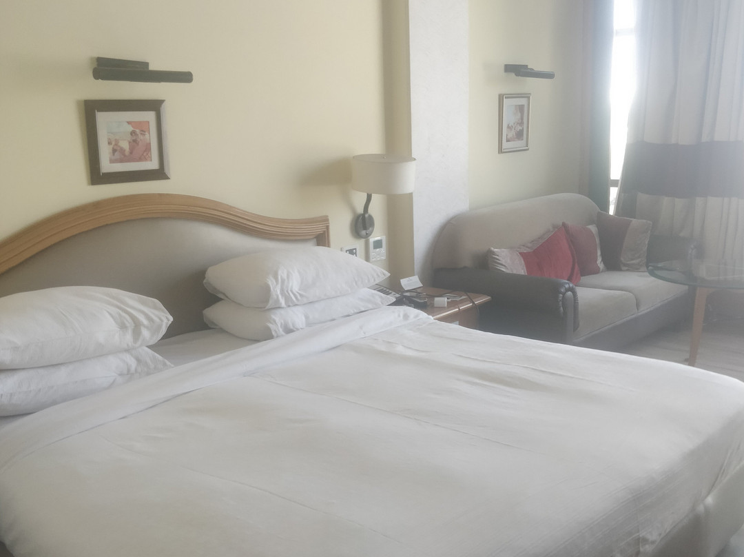 The Maya Hotel主图