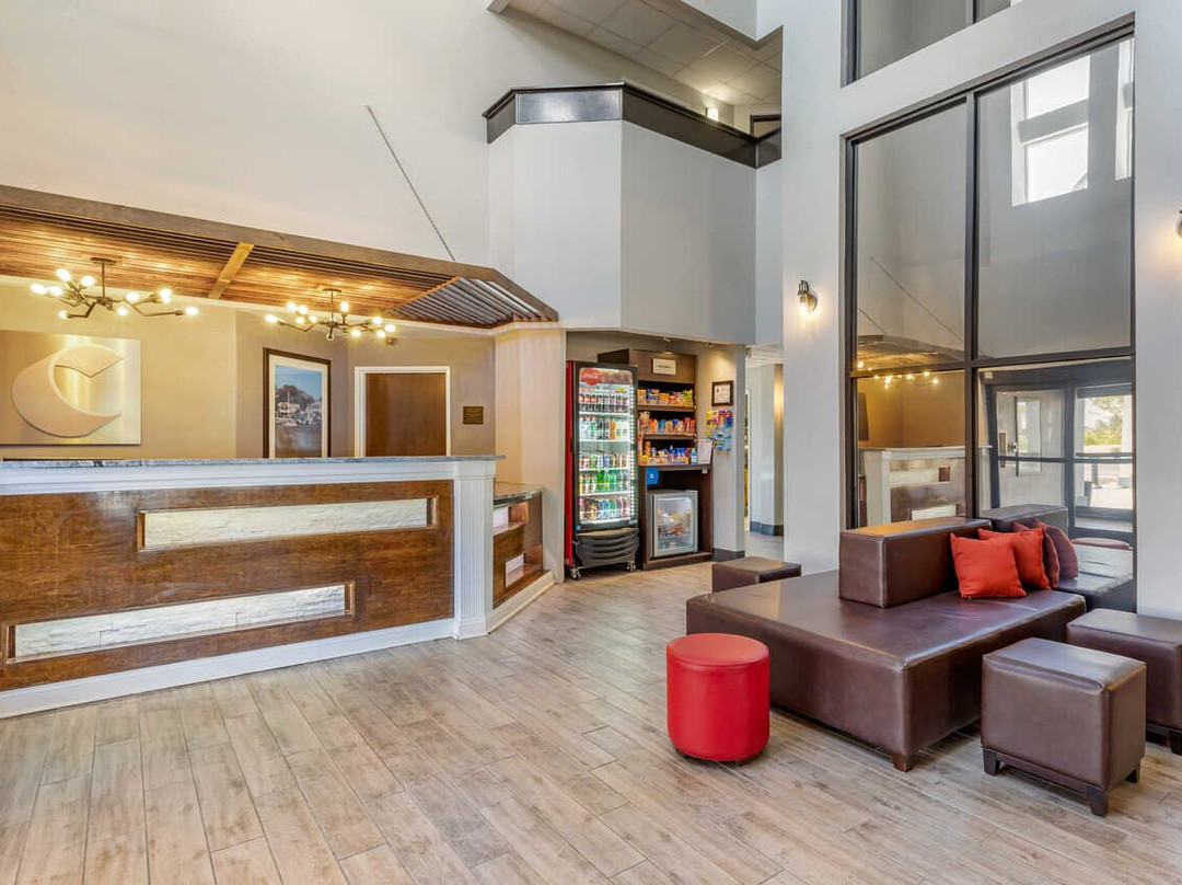 Comfort Suites Southport - Oak Island主图