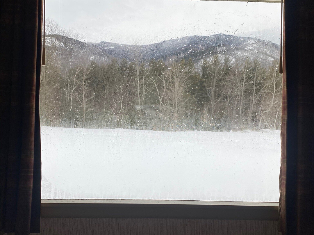 The Hungry Trout Resort主图