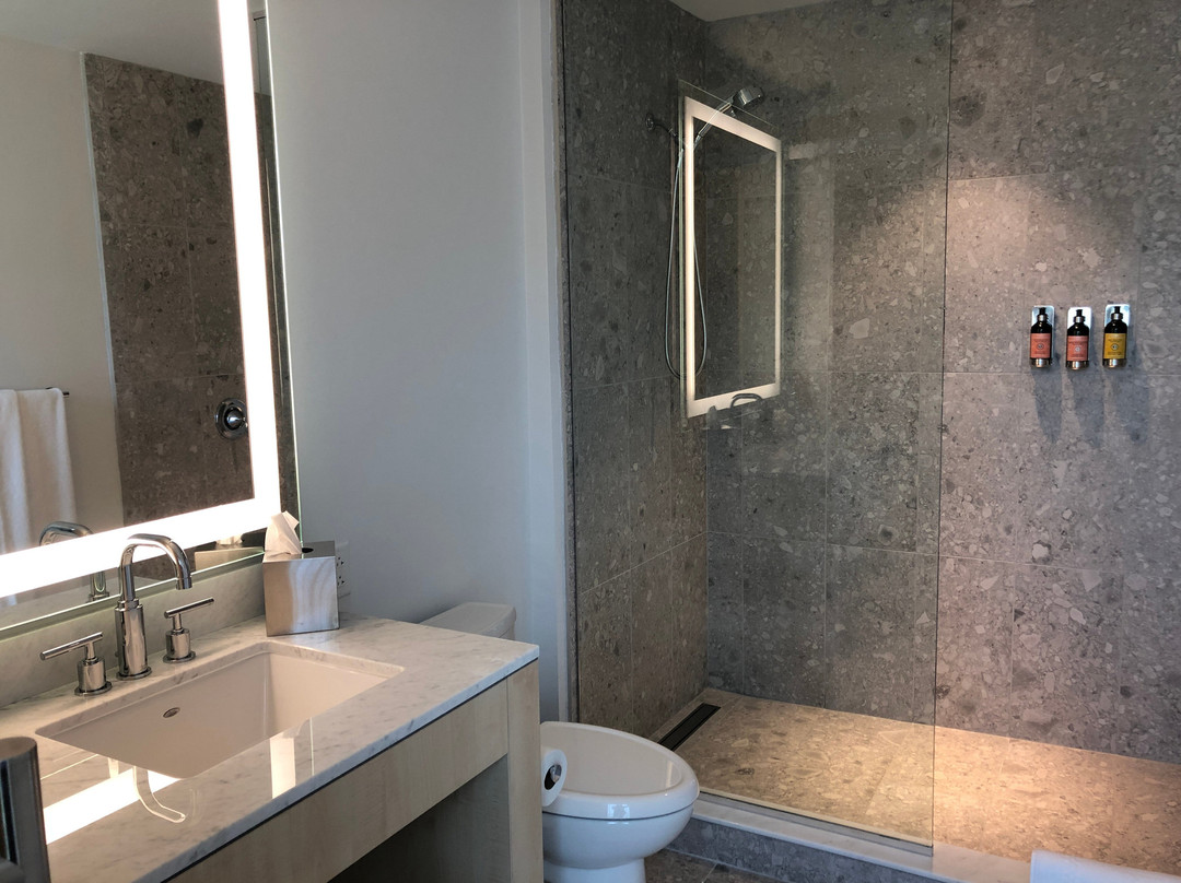 佛罗里达大学的Hotel Eleo主图