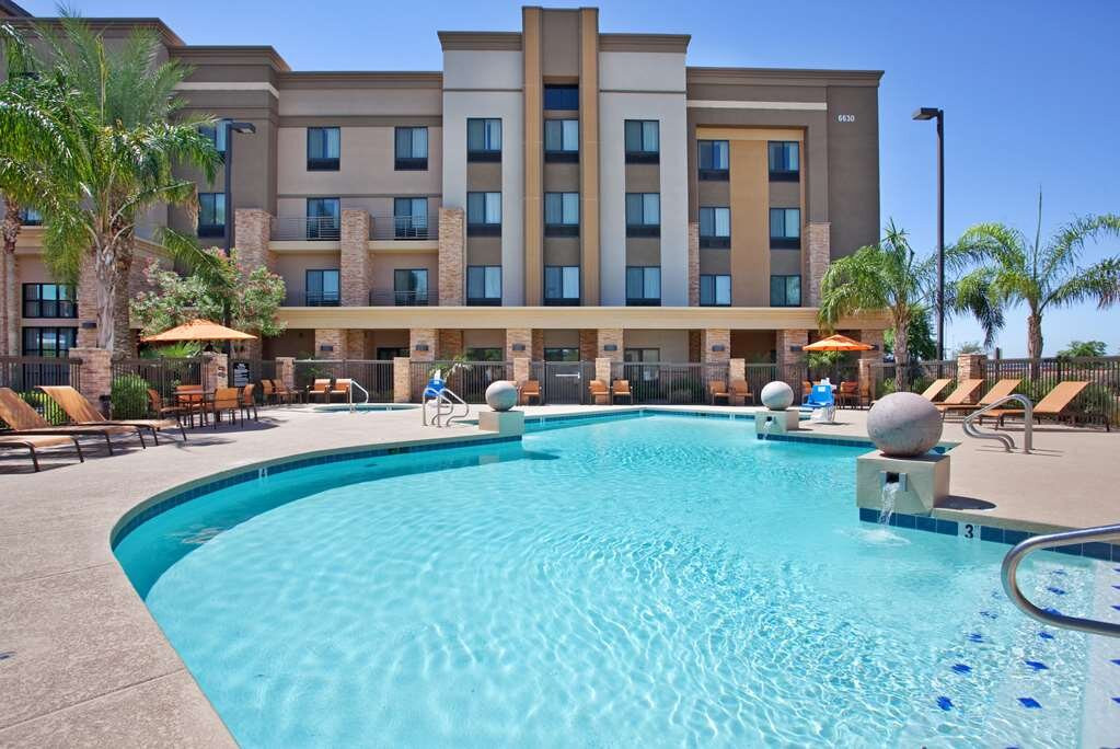 Hampton Inn & Suites Phoenix Glendale-Westgate主图