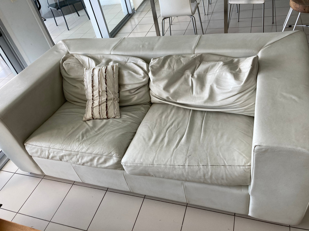 马瑞拿海滨酒店主图