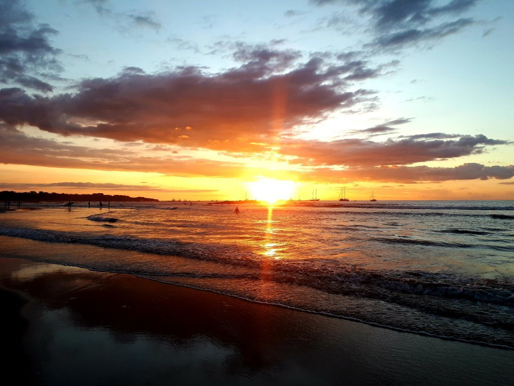 Tsunami Hostel主图