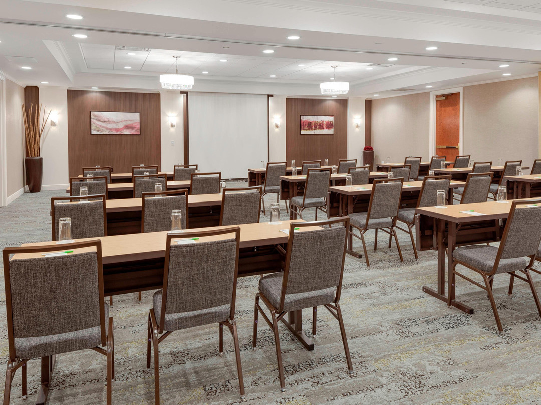 朴茨茅斯万怡酒店主图