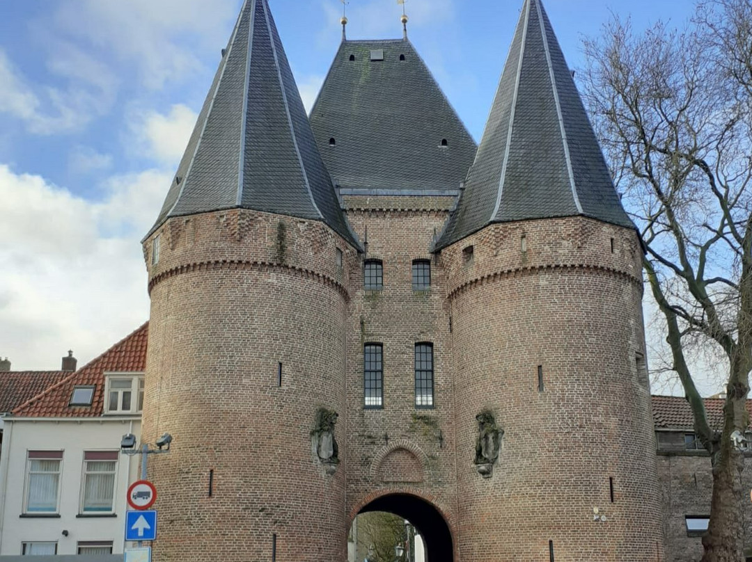 Koornmarktpoort Kampen-坎彭必去景点