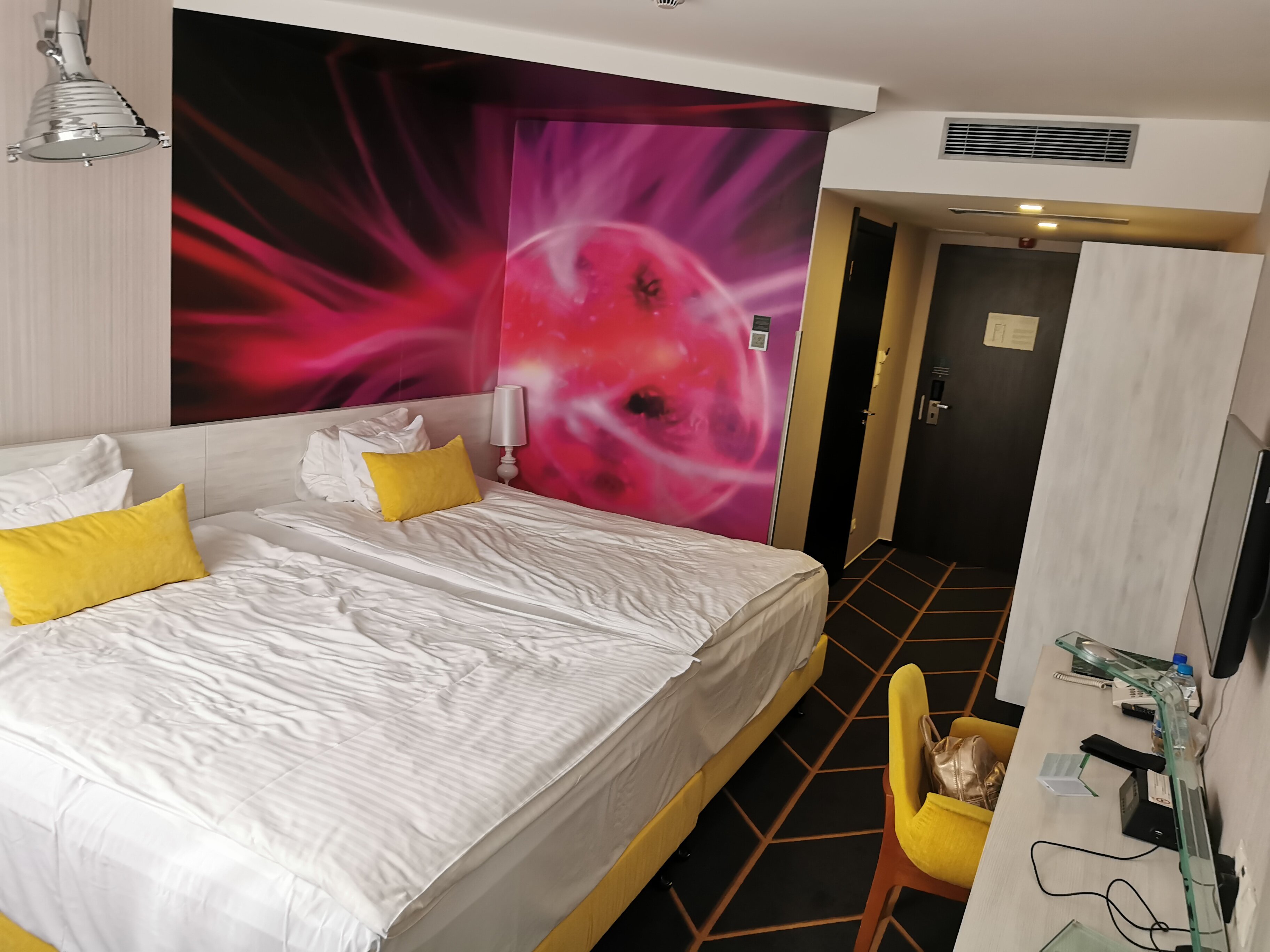 Science Hotel-官方
