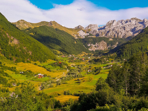 Day Trips from Tirana-地拉那必去景点