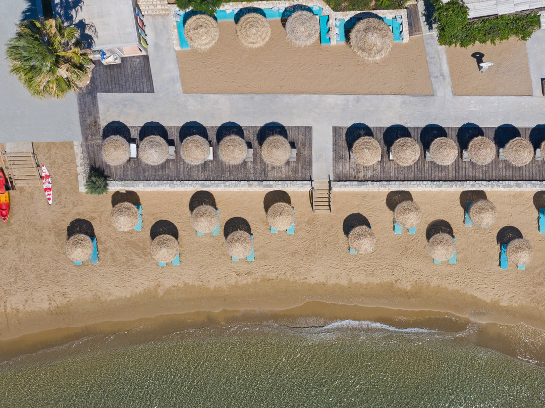 Golden Beach Hotel主图