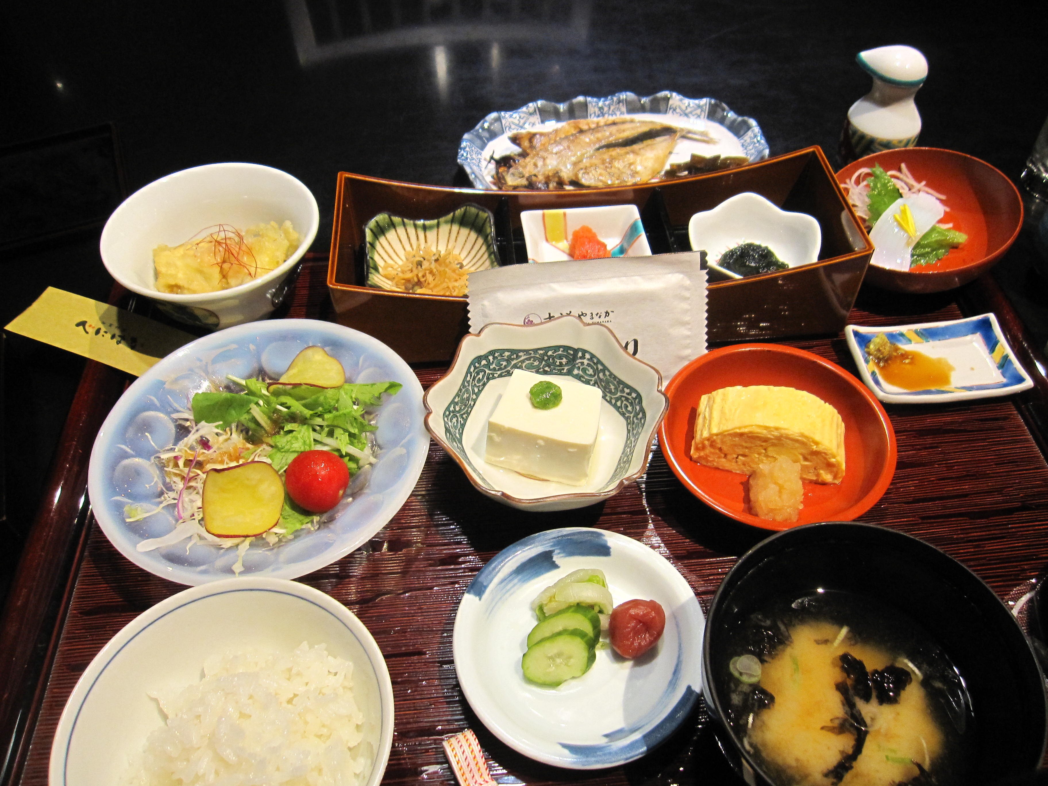吉祥山中-餐饮