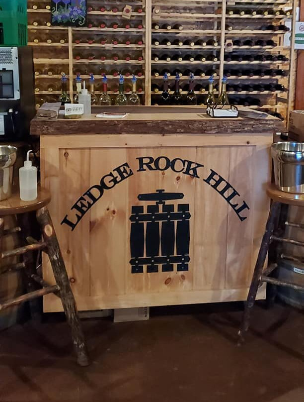 Ledge Rock Hill Winery景点图片