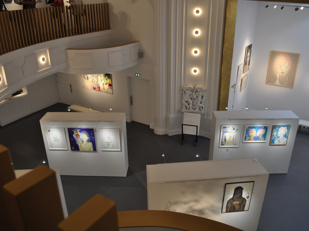 Le Comoedia Galerie d'At-布列斯特必去景点