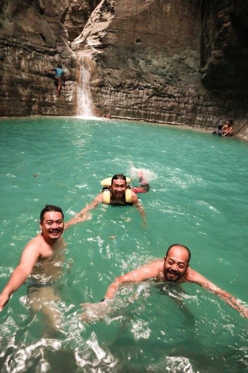 Waimarang Waterfall景点图片