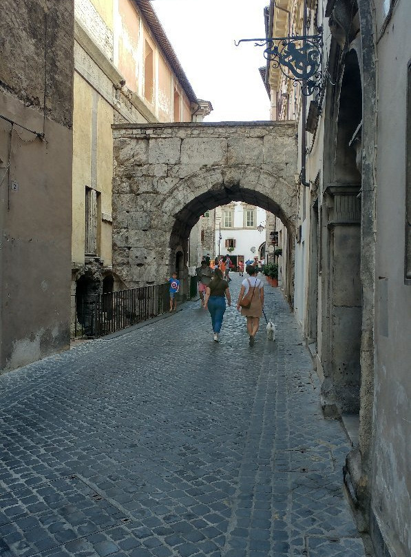 Arco Di Druso景点图片