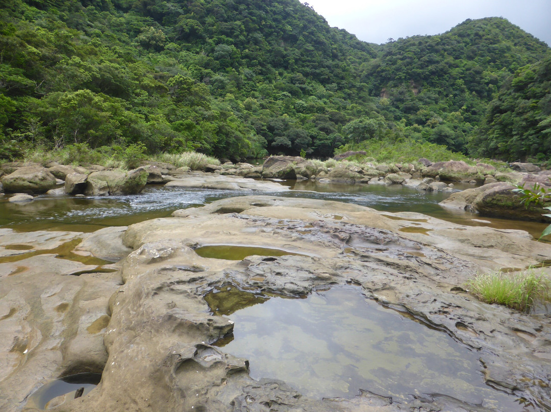 Kanpiree Waterfall-竹富町西表岛必去景点