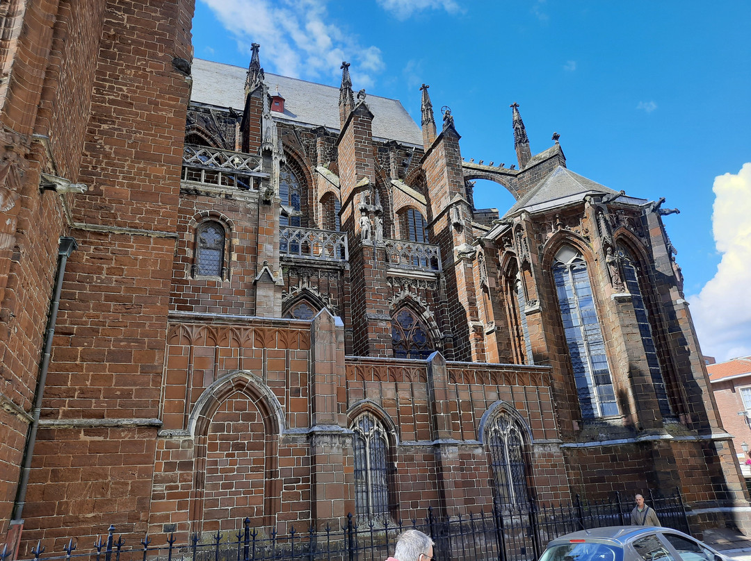 Sint-Sulpitiuskerk景点图片