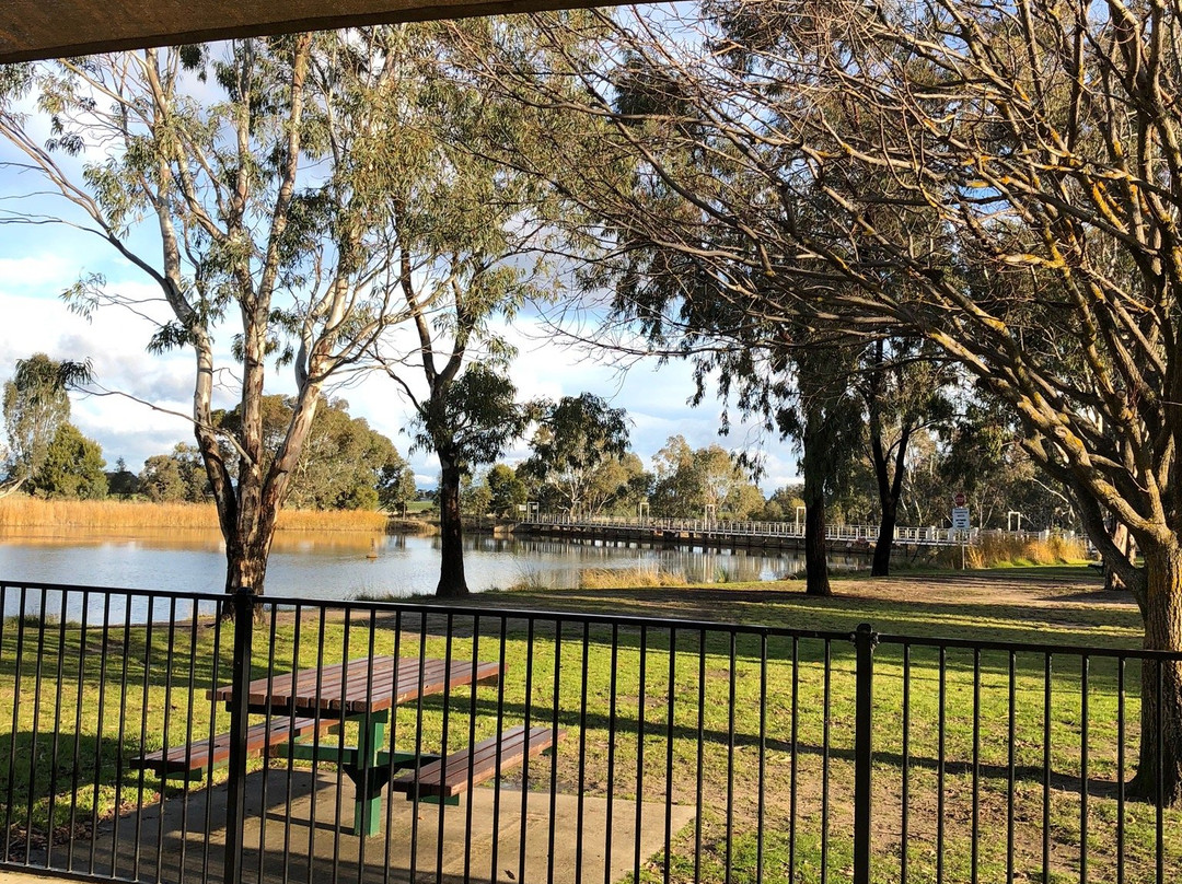 Weir Park-霍舌姆必去景点