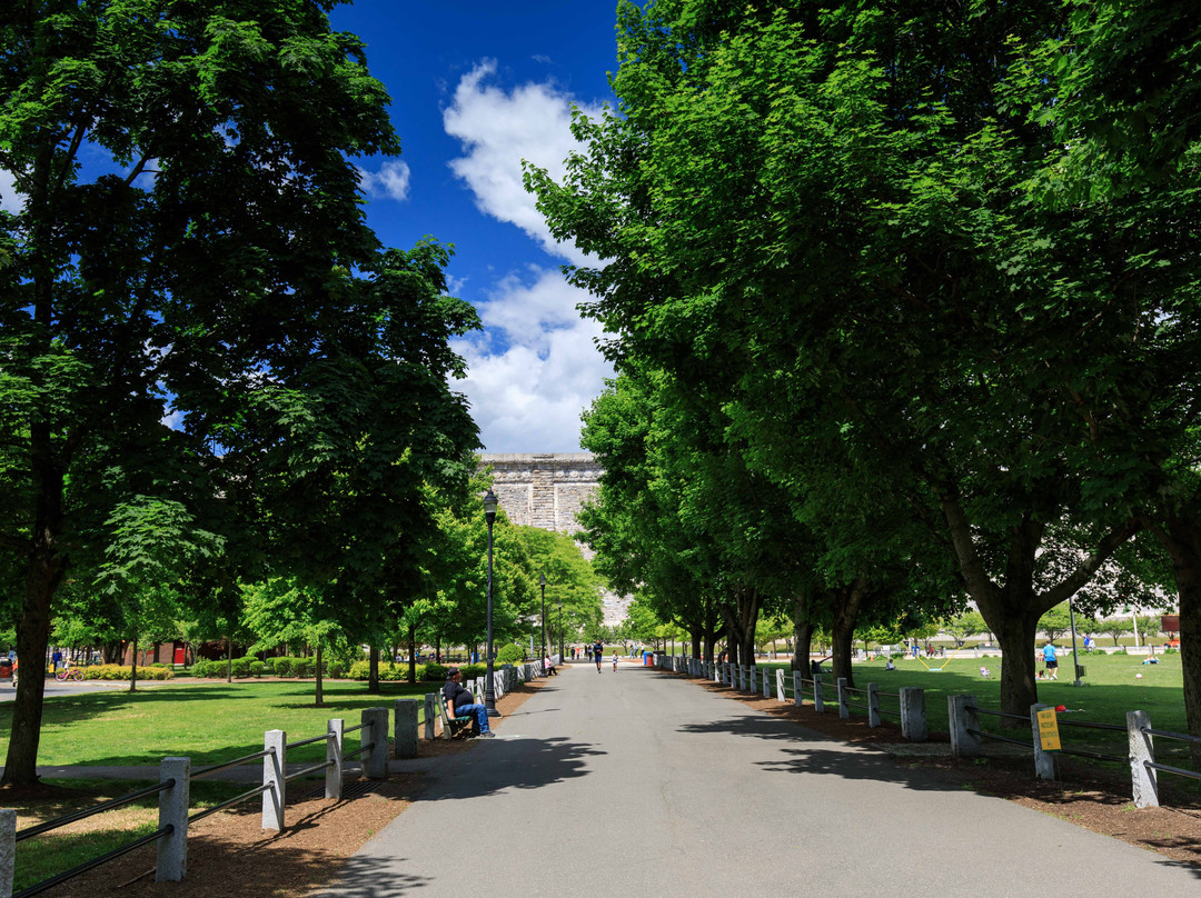 Kensico Dam Plaza景点图片