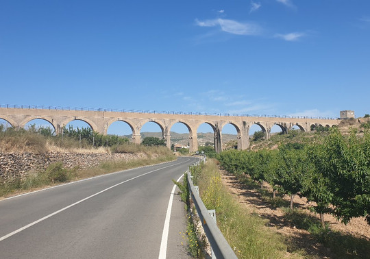 Acueducto de Perin-Perin必去景点