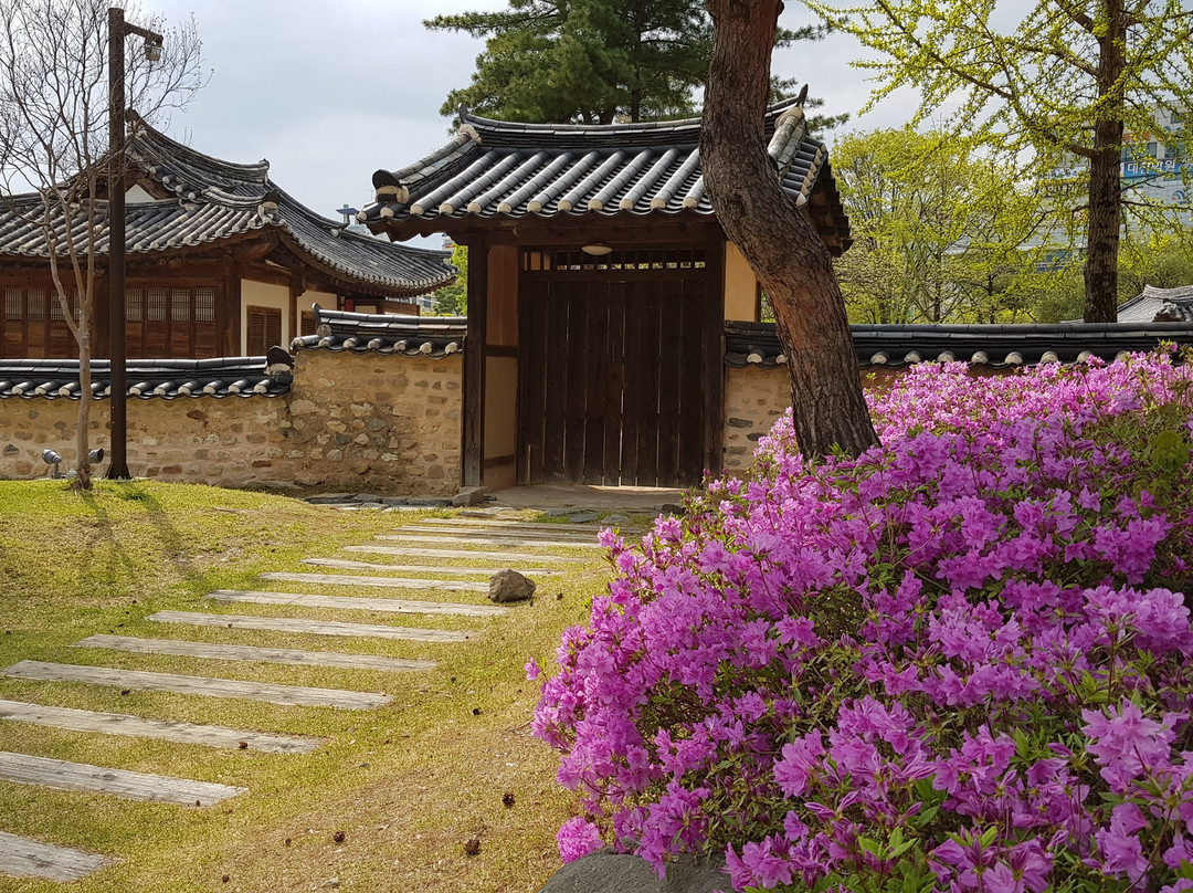 Hoedeok Dongchundang-大田必去景点