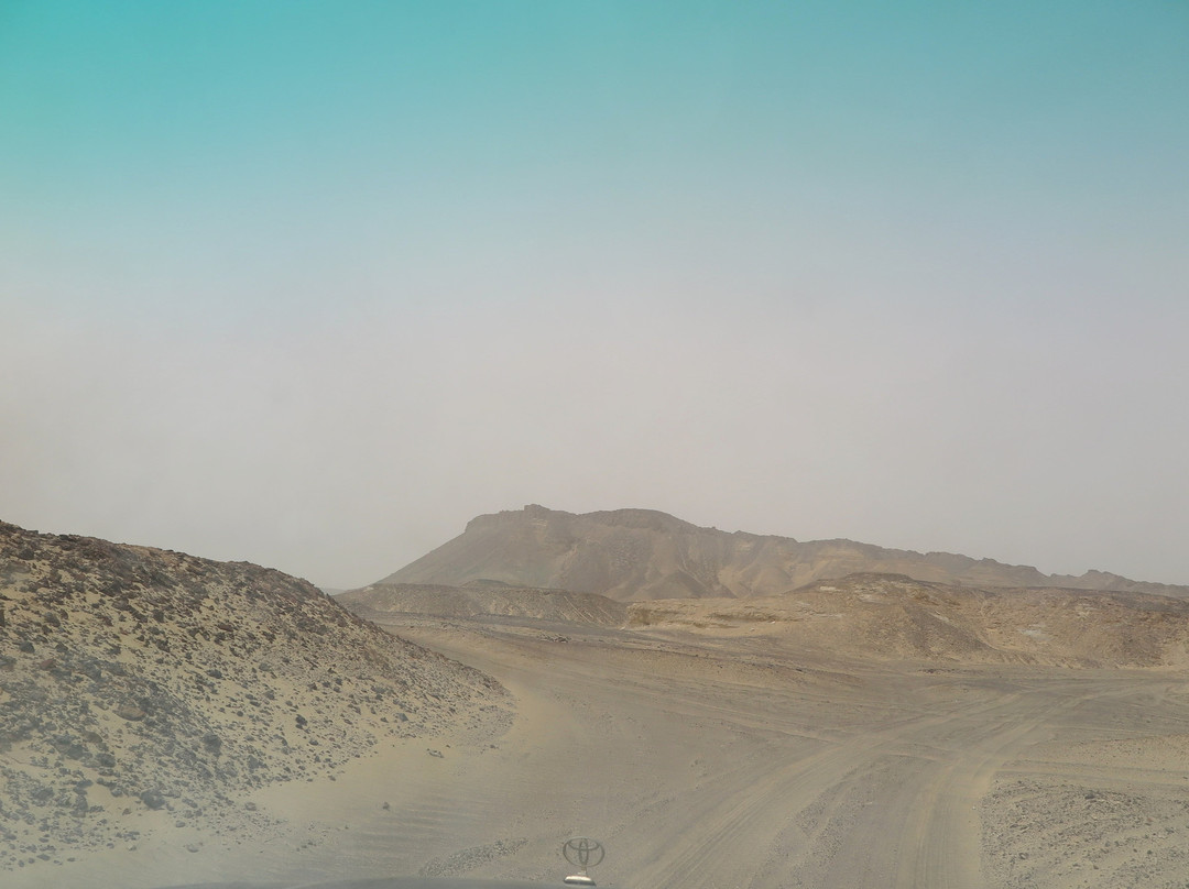 English Mountain Bahariya Oasis景点图片