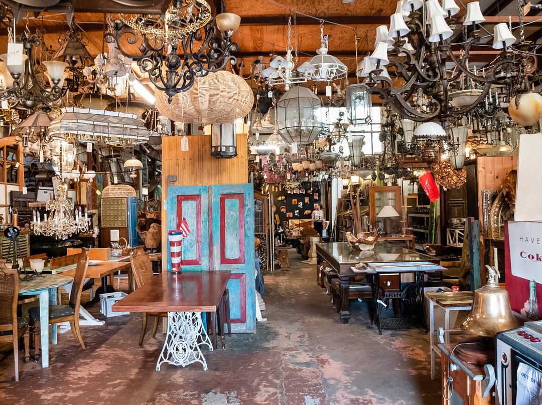 Sarasota Architectural Salvage - Downtown-萨拉索塔必去景点